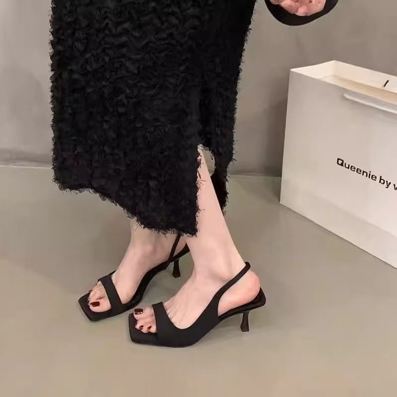 The Slingback Kitten Heel