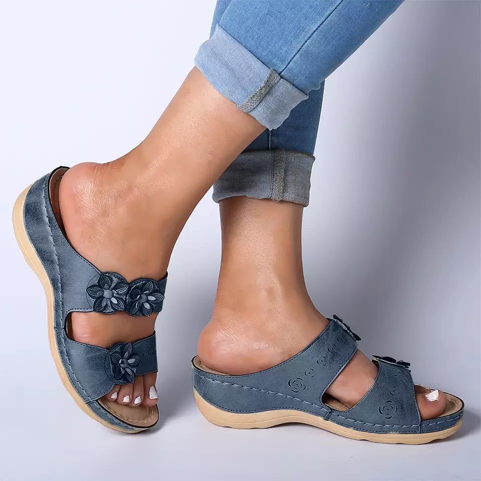 The Posy Wedge Slide