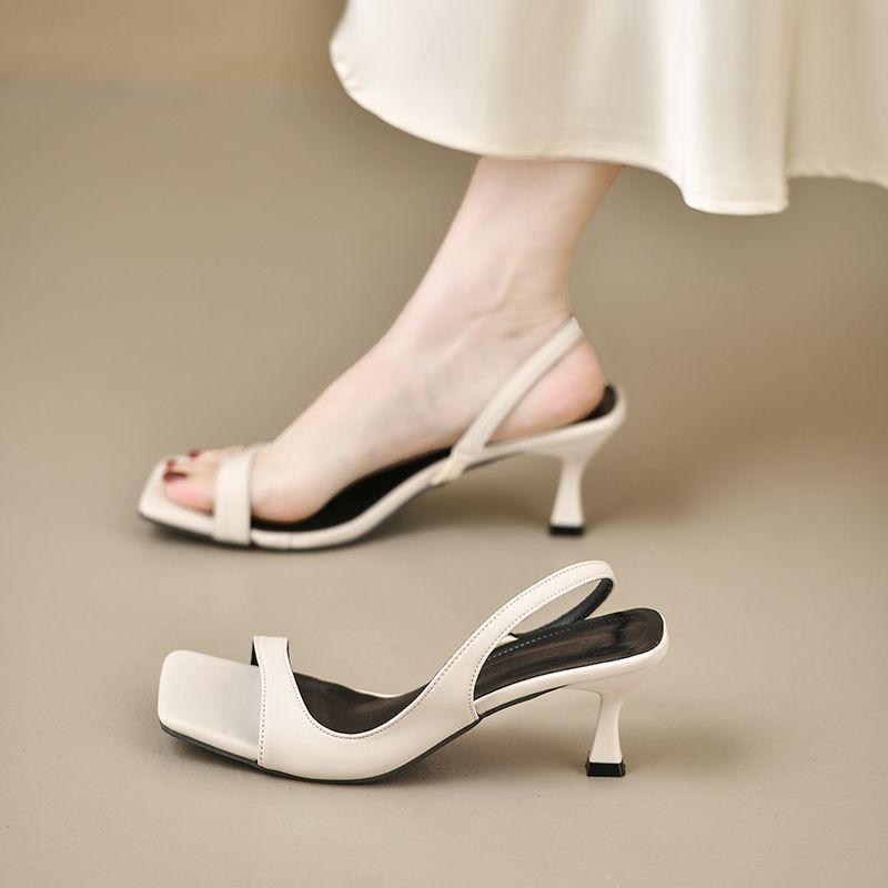 The Slingback Kitten Heel