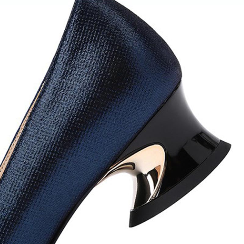 The Navy Jewel Pump
