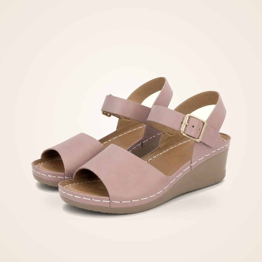 Buckle Wedge Sandal in pink