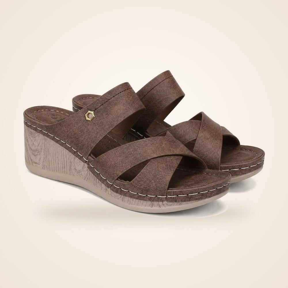 Crossover Wedge Slide in brown