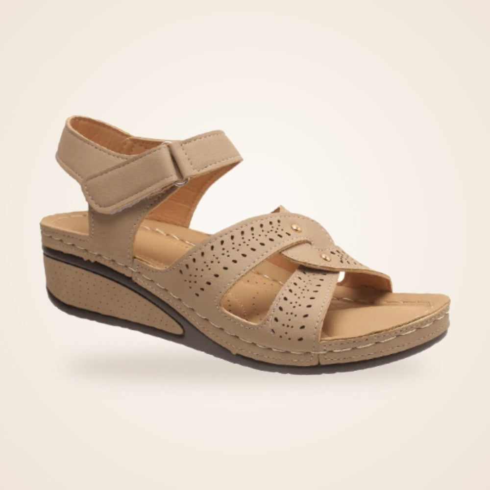 Flower Cut Out Wedge in cream