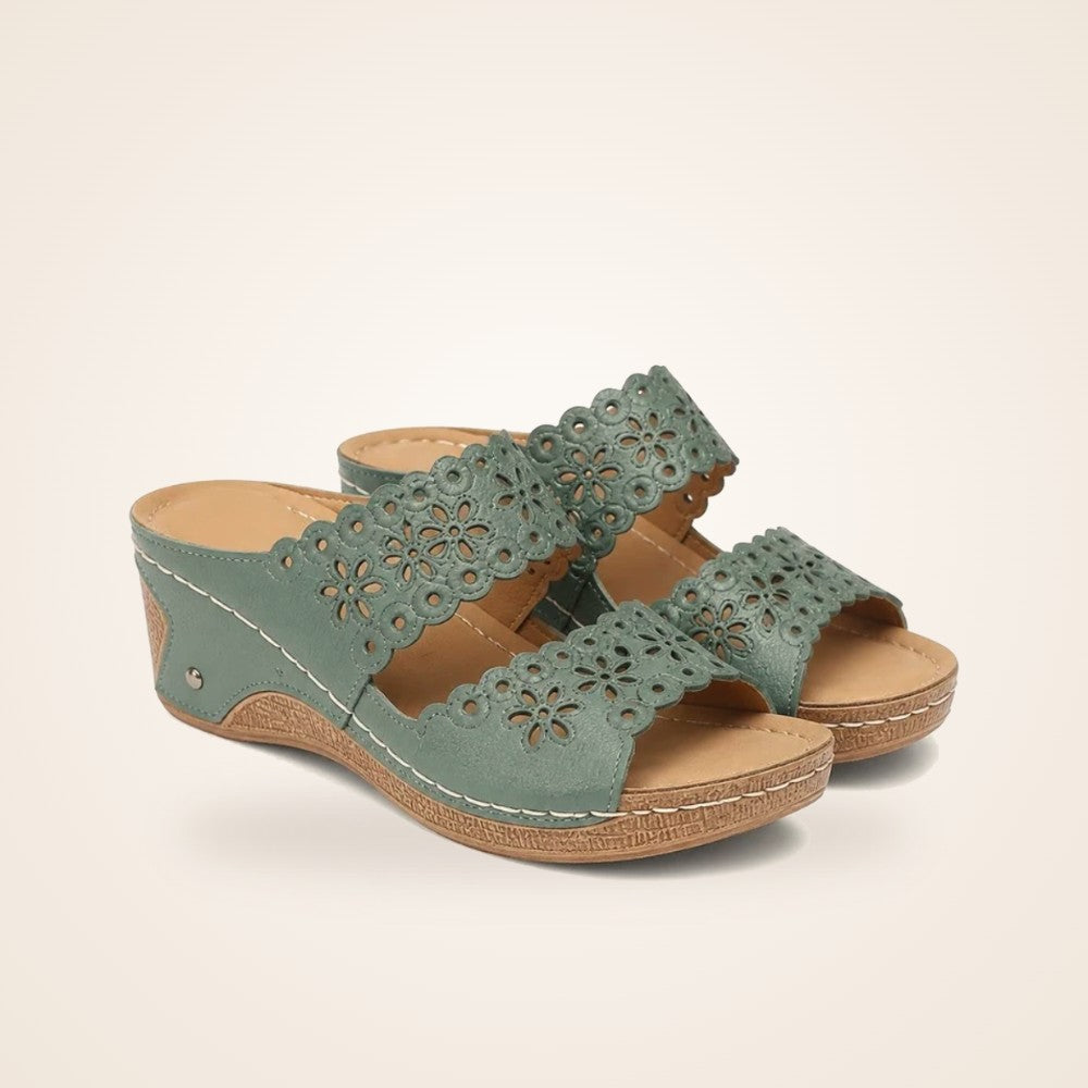 Lattice Wedge Slide in green